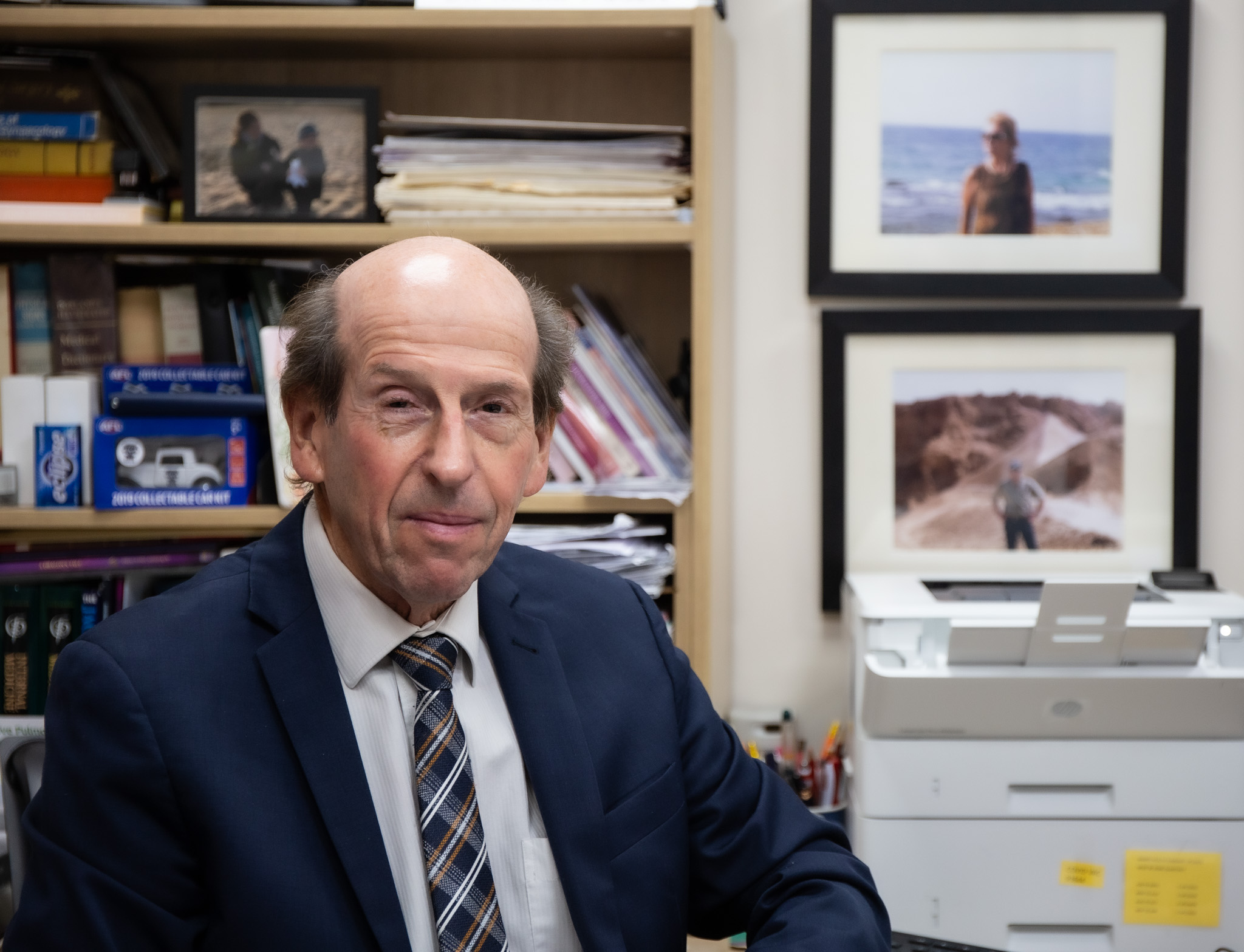Dr Mark Faigen